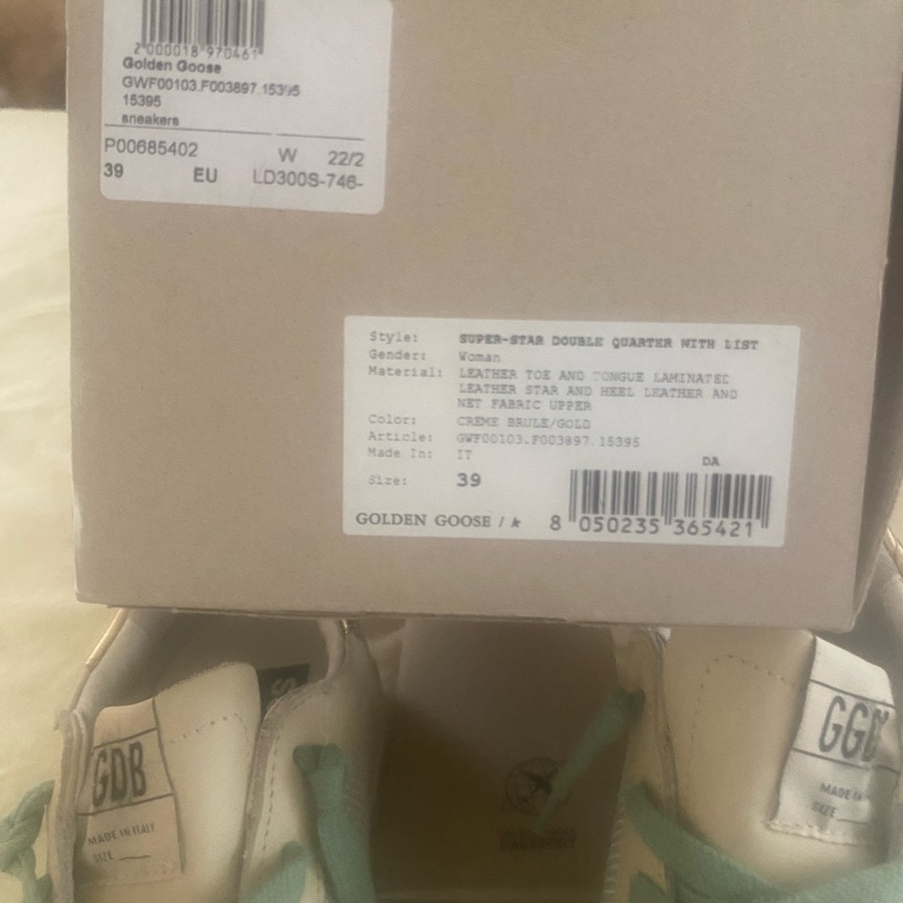 Golden Goose superstar. Women’s size 39 - Picture 9 of 9
